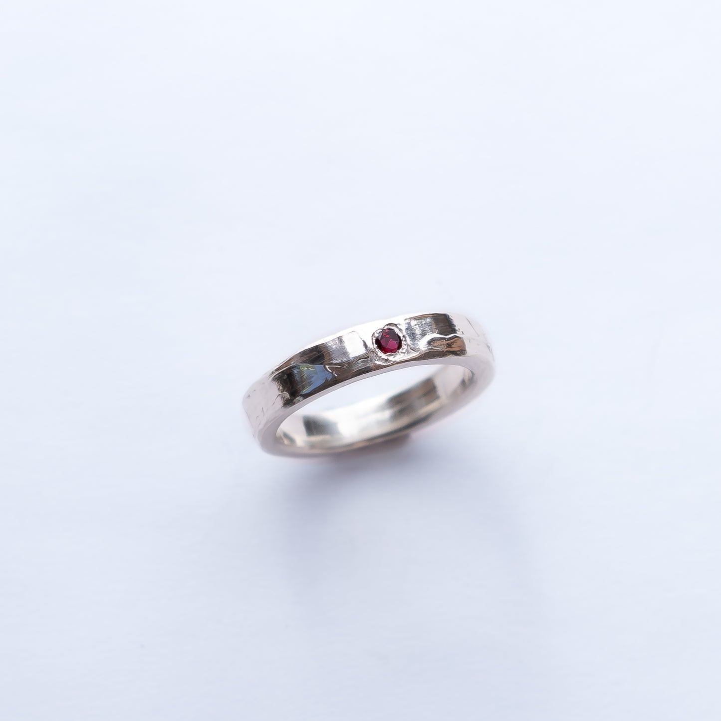 Forma Ring Ruby