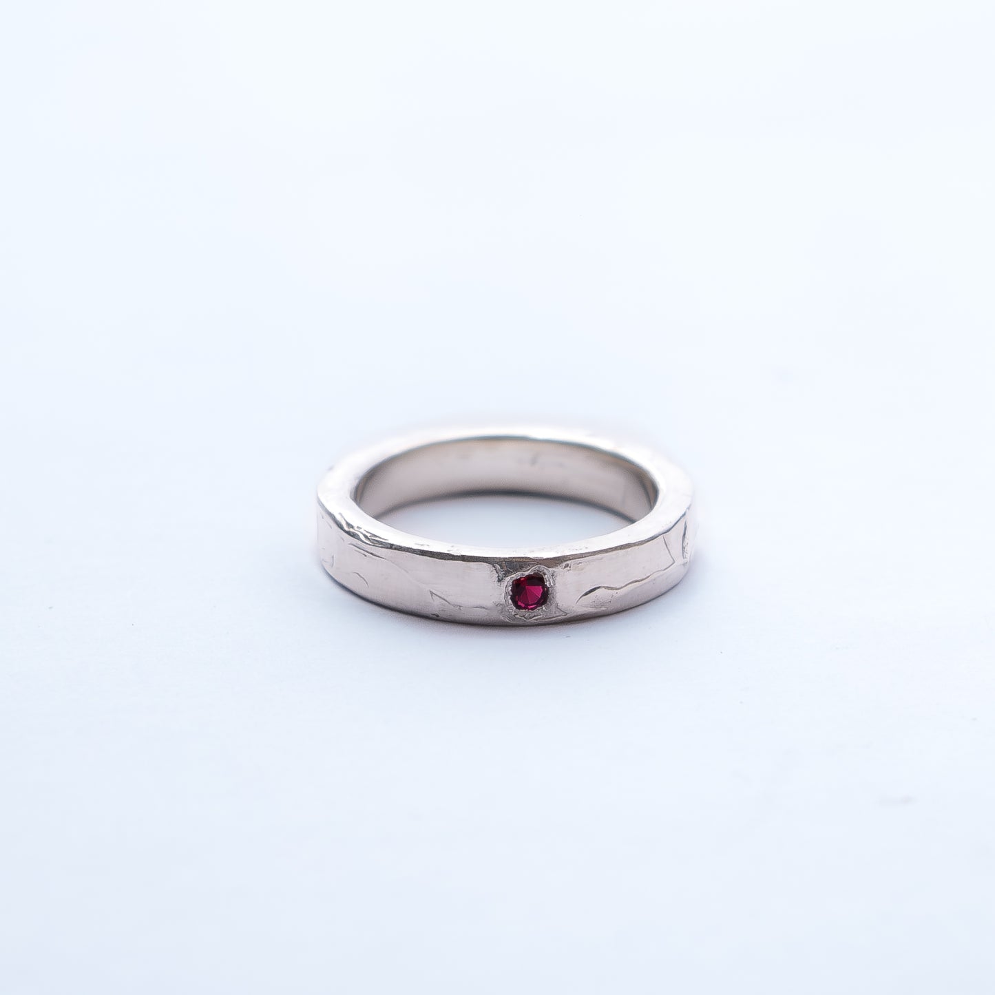 Forma Ring Ruby