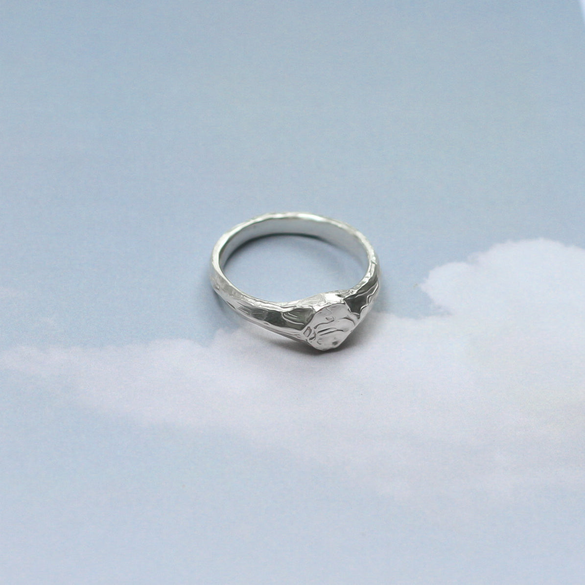 Distend Ring