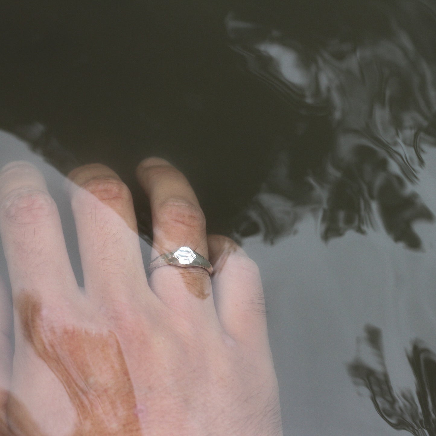 Distend Ring