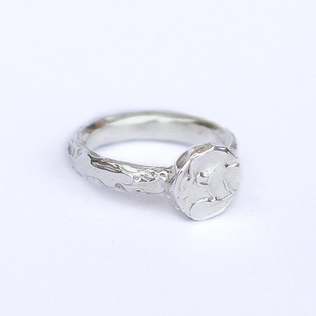 Figure Ring