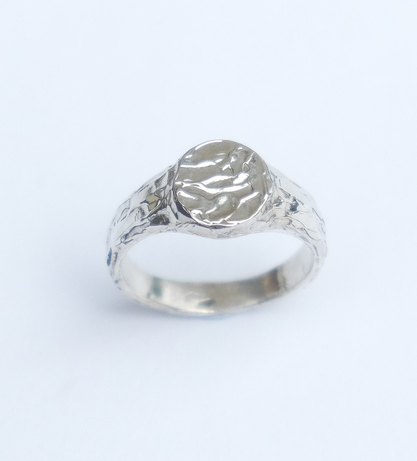 Keepsake Molten Signet ~ Hers.