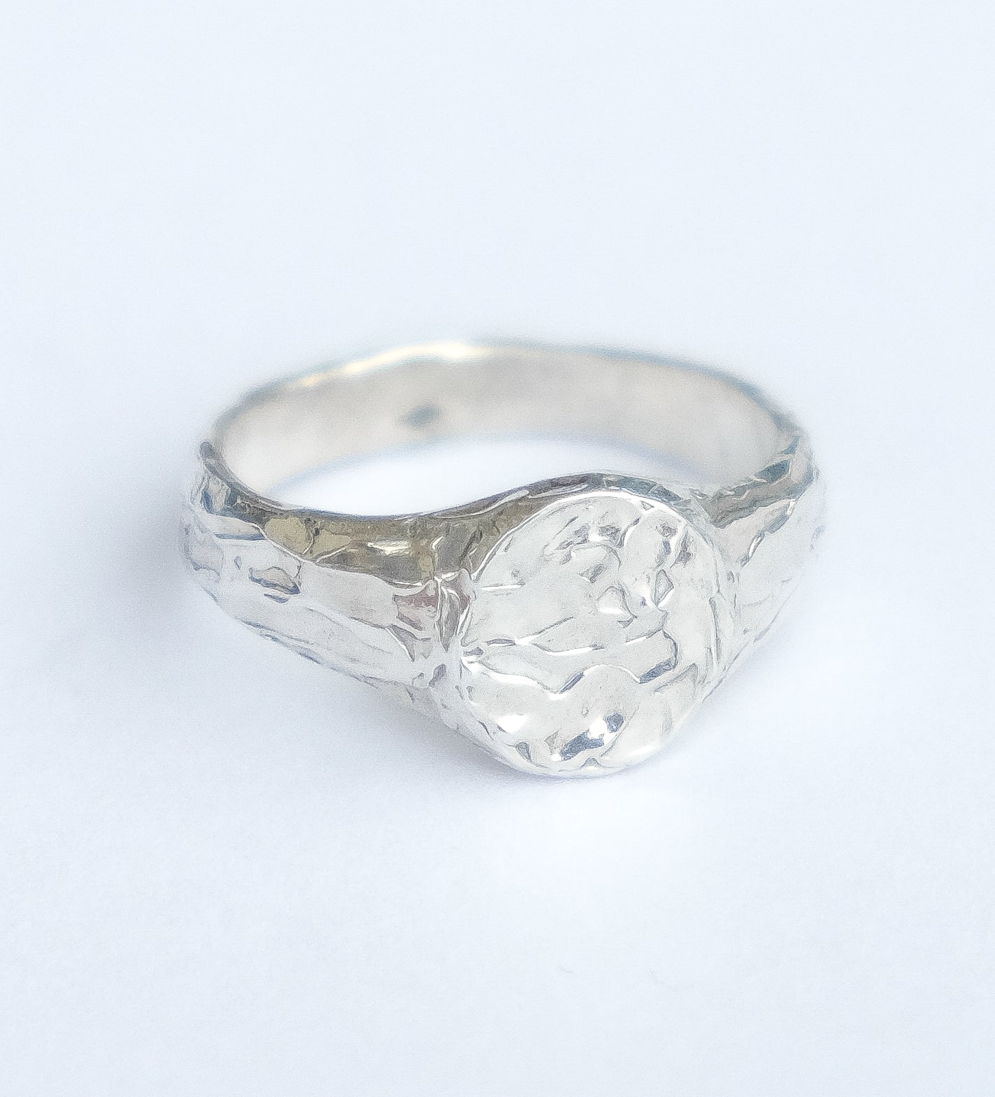 Keepsake Molten Signet ~ His.