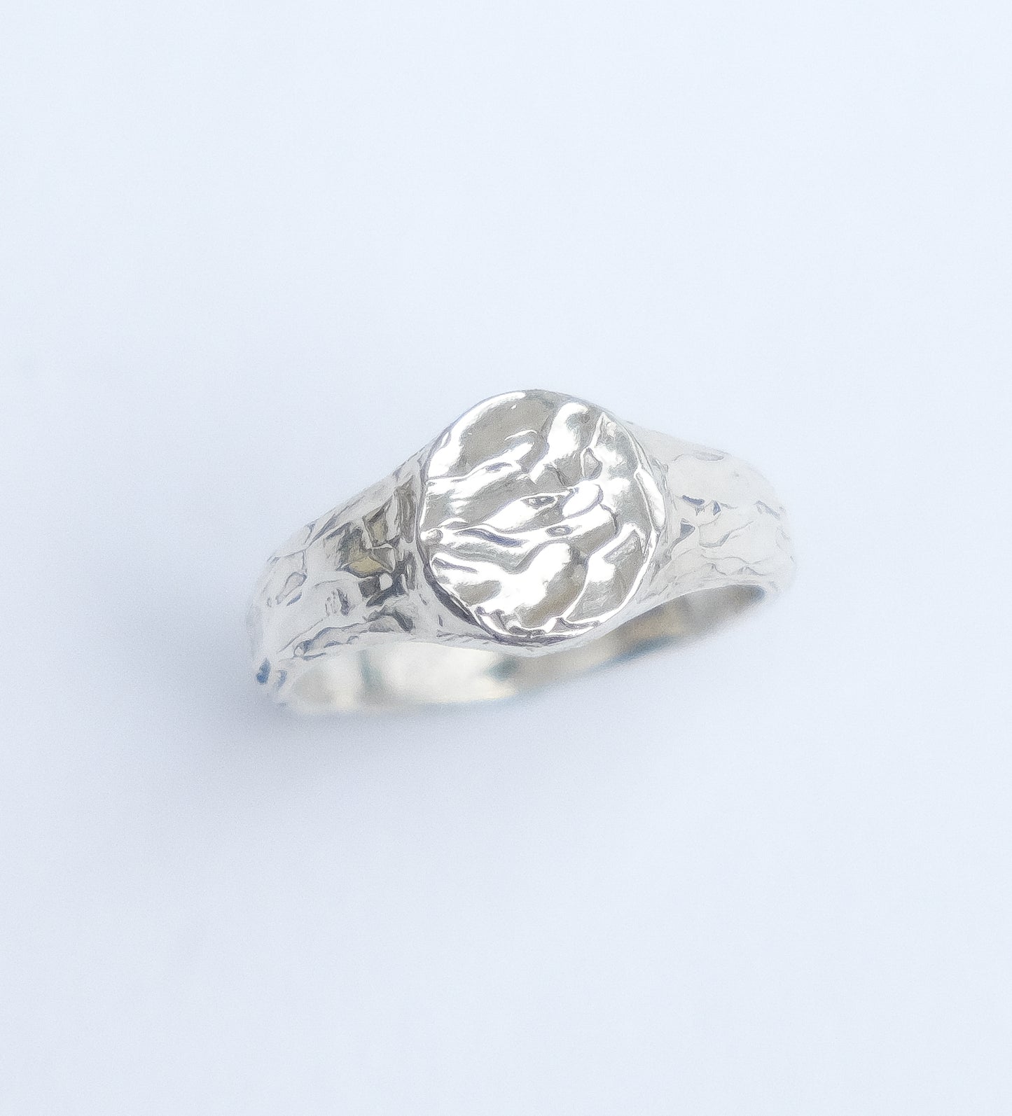 Keepsake Molten Signet ~ Hers.
