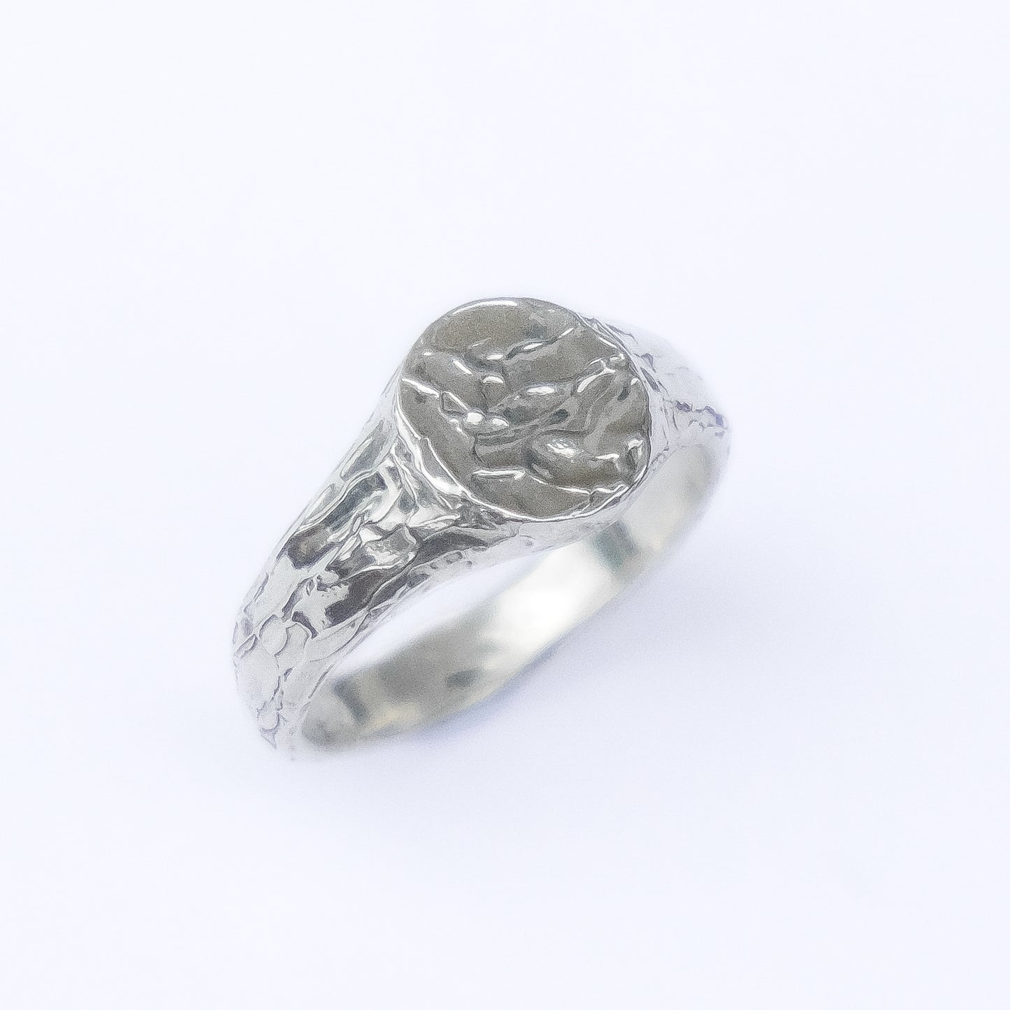 Keepsake Molten Signet ~ His.